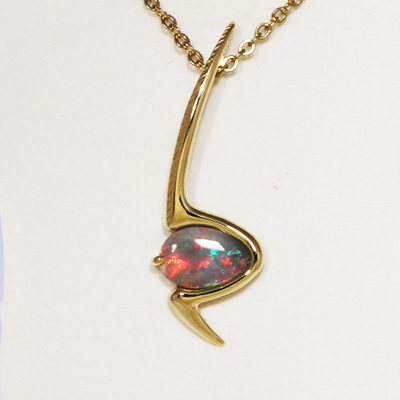 18k Yellow Gold Pendant with a SOLID SEMI BLACK OPAL Bright and rich colour SEE VIDEO